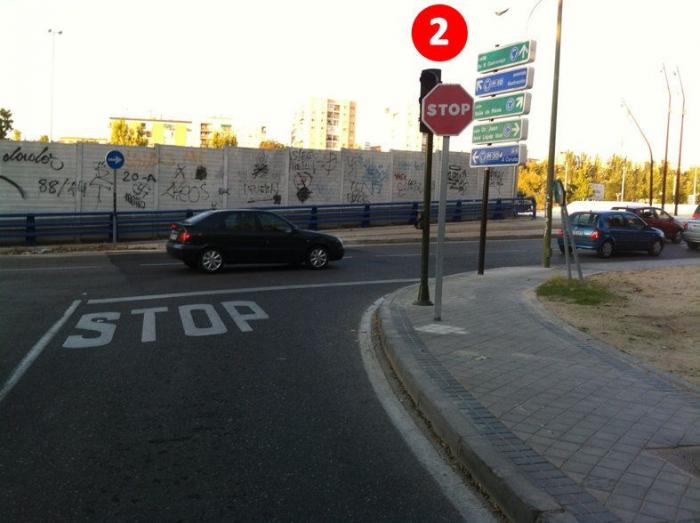 25 personas para inaugurar una rotonda: la foto de la Guardia Civil que revoluciona Twitter