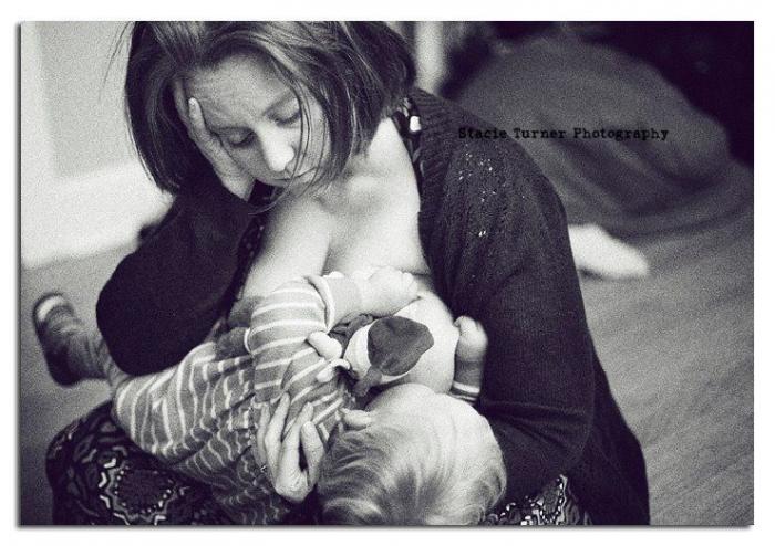 Esta mujer se sacó leche para su bebé en pleno triatlón