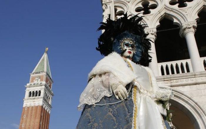 Máscaras, zombies y góndolas: arranca el Carnaval de Venecia 2016