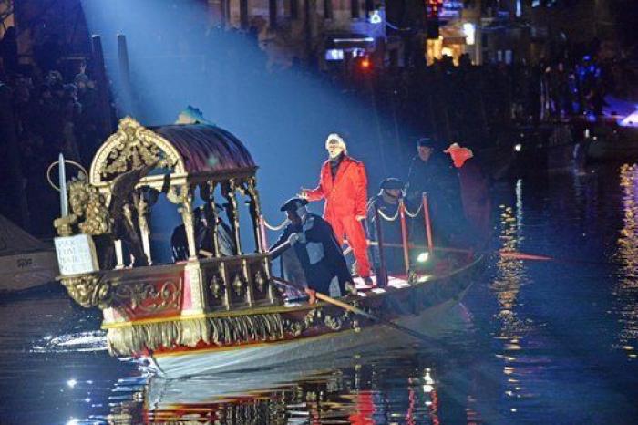 Máscaras, zombies y góndolas: arranca el Carnaval de Venecia 2016