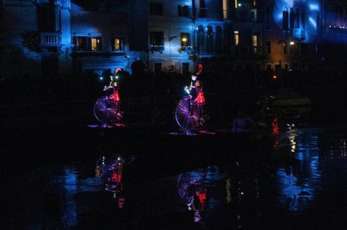 Máscaras, zombies y góndolas: arranca el Carnaval de Venecia 2016