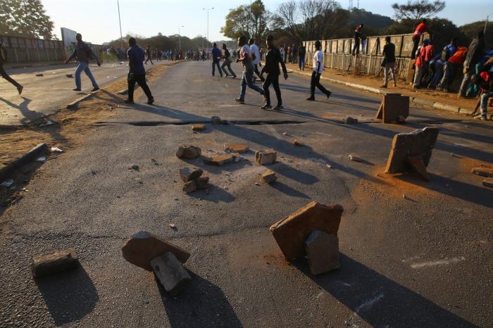 Seis muertos en Zimbabue durante las protestas tras las primeras elecciones presidenciales sin Mugabe