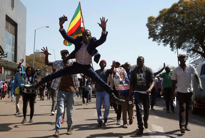 Seis muertos en Zimbabue durante las protestas tras las primeras elecciones presidenciales sin Mugabe