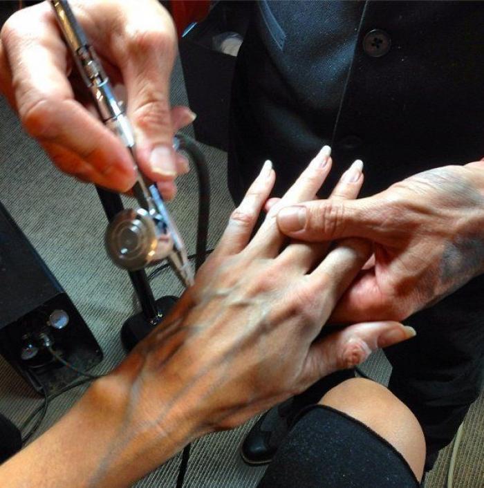 Heidi Klum se disfraza de ella misma con 40 años más en su tradicional fiesta de Halloween (FOTOS)