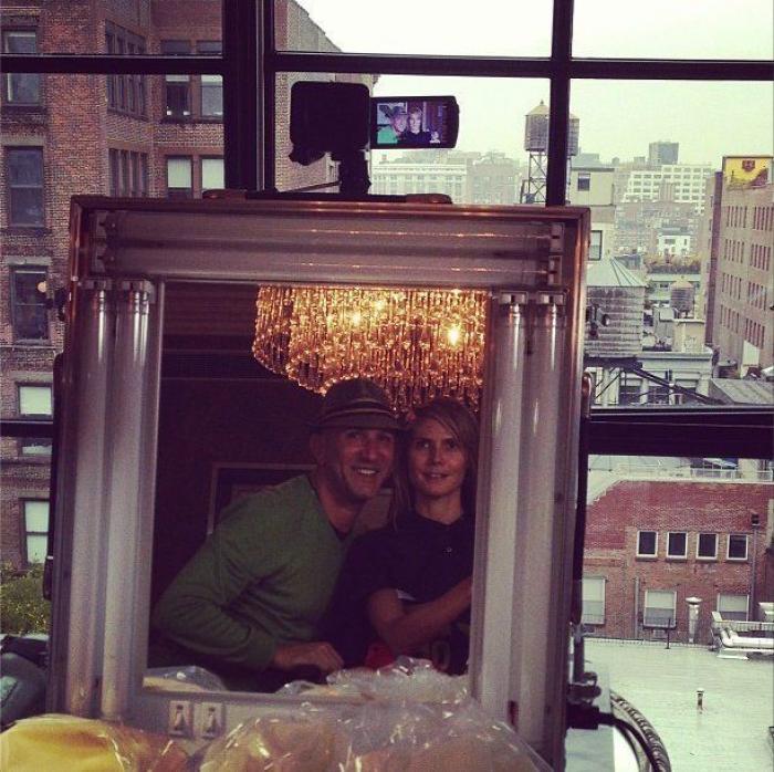 Heidi Klum se disfraza de ella misma con 40 años más en su tradicional fiesta de Halloween (FOTOS)