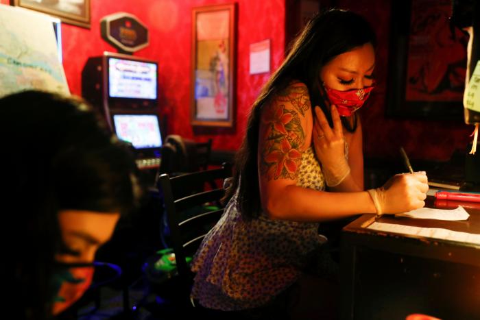 Sexo sin lengua ni posturas cara a cara: la recomendación del Instituto Andaluz de Sexología