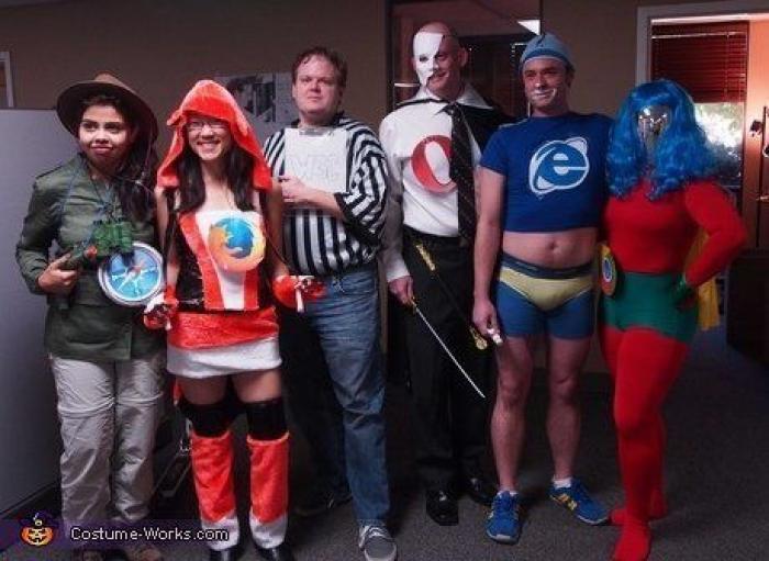 El PP vasco pide disculpas después de que un edil de Durango se disfrazara de nazi