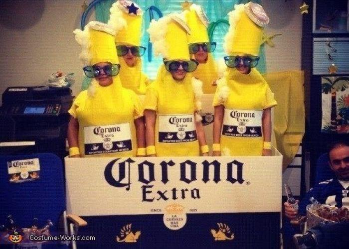 El PP vasco pide disculpas después de que un edil de Durango se disfrazara de nazi