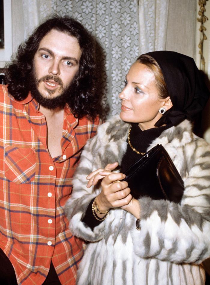 "Cambio de canal": La imagen sobre Camilo Sesto que le está costando duras críticas a 'Viva La Vida'