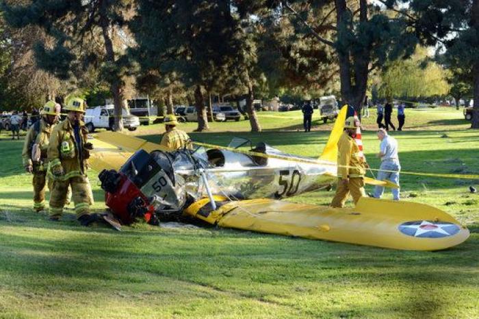 Harrison Ford, investigado por sobrevolar un avión de pasajeros con su avioneta