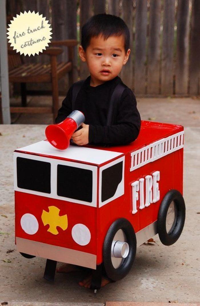 El problema lo tienes tú si ves algo malo en que un niño se pinte las uñas o se disfrace de princesa