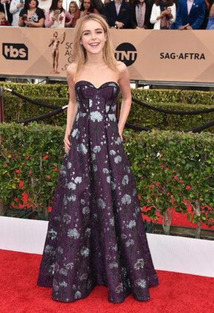 Sorpresa máxima: la cara de la actriz Sophie Turner al ver a Ryan Gosling en los premios SAG 2016