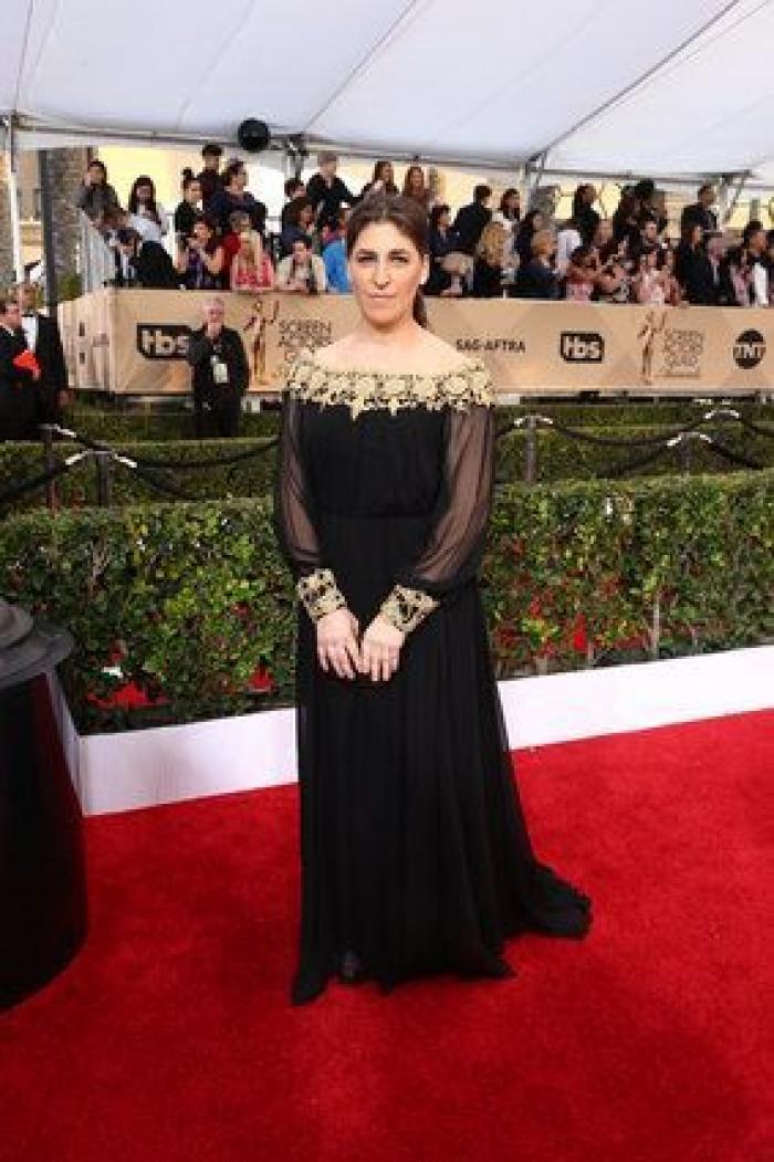 Sorpresa máxima: la cara de la actriz Sophie Turner al ver a Ryan Gosling en los premios SAG 2016