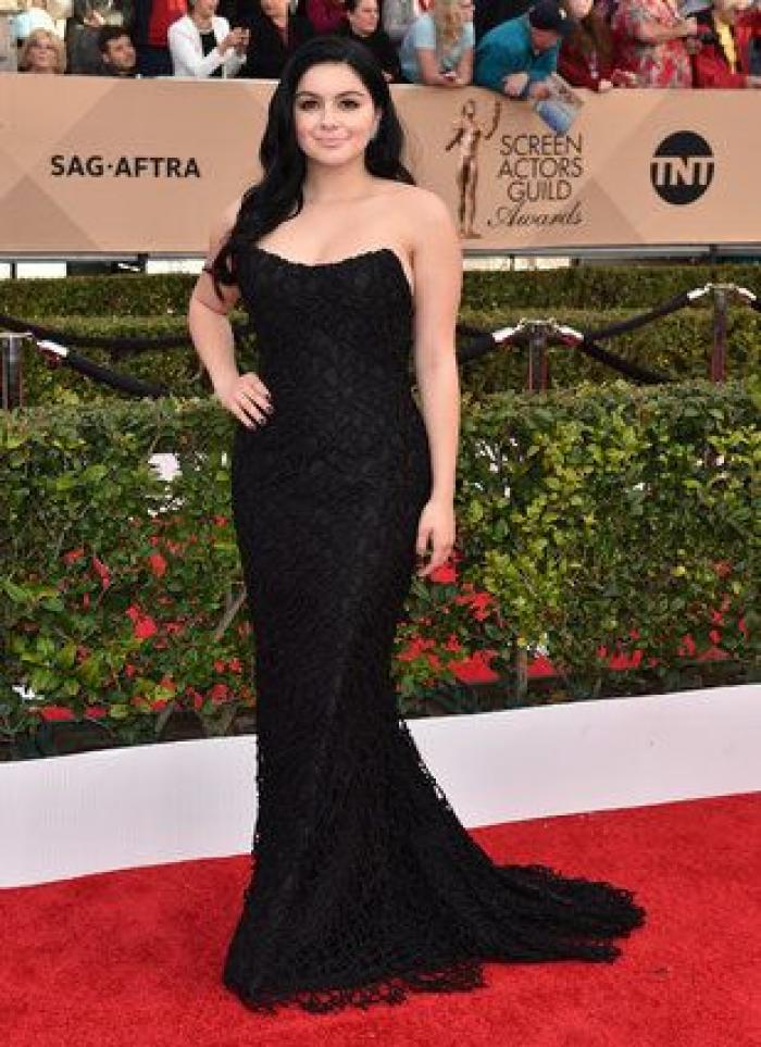 Sorpresa máxima: la cara de la actriz Sophie Turner al ver a Ryan Gosling en los premios SAG 2016