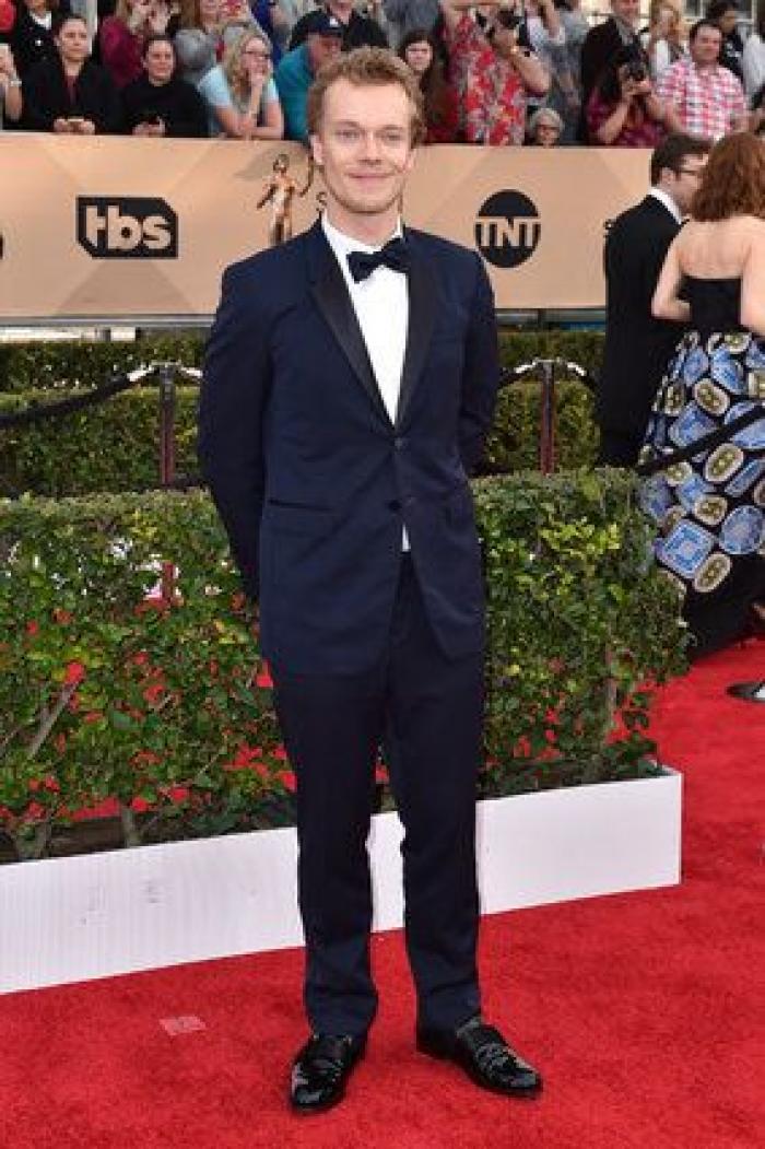 Sorpresa máxima: la cara de la actriz Sophie Turner al ver a Ryan Gosling en los premios SAG 2016