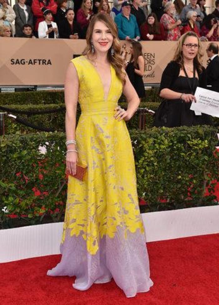 Sorpresa máxima: la cara de la actriz Sophie Turner al ver a Ryan Gosling en los premios SAG 2016