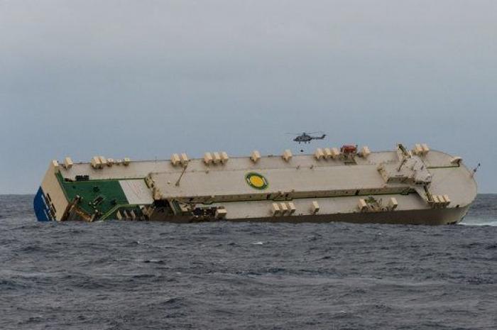 Las fotos del carguero que está a la deriva en el Golfo de Vizcaya