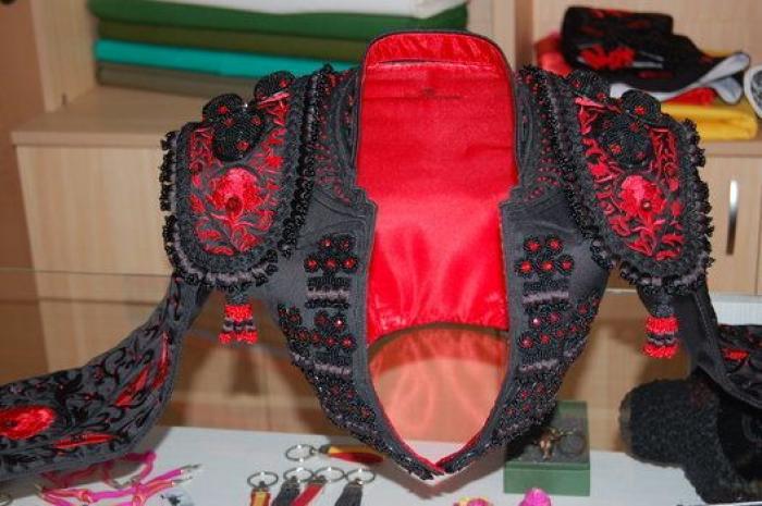 Twitter bloquea la cuenta de un torero por fomentar "placer sádico"