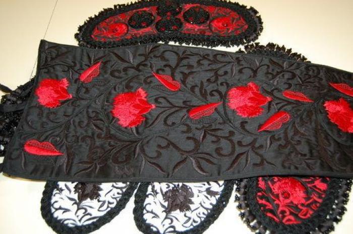 Twitter bloquea la cuenta de un torero por fomentar "placer sádico"