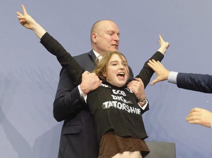 El Constitucional alemán obliga a revisar el programa de compra de deuda del BCE