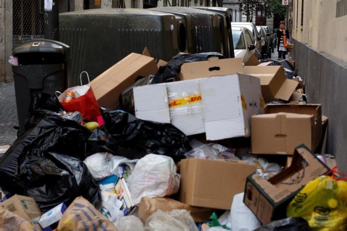 La huelga de limpieza de Madrid no tiene visos de acabar y la ciudad está así (FOTOS)
