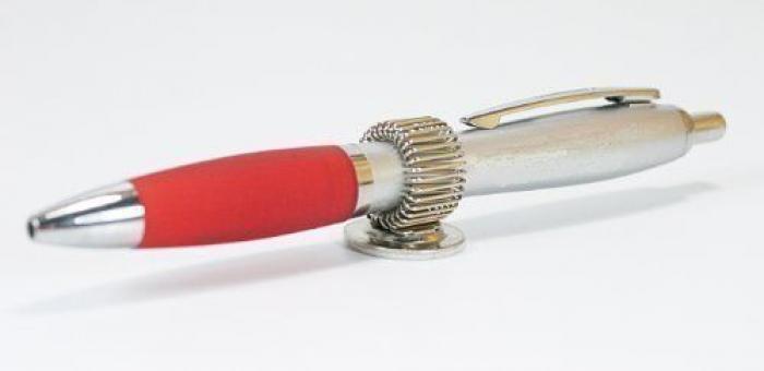 Trabajar de pie podría ser la clave para la felicidad en la oficina, según un estudio