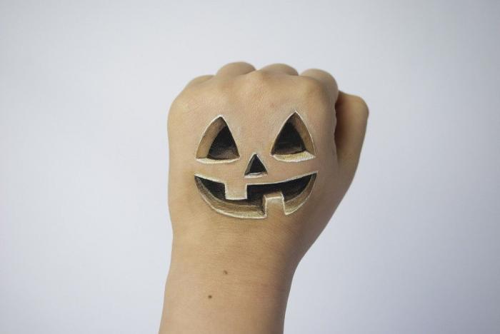 Hikaru Cho, el artista japonés que crea ilusiones ópticas con sus pinturas