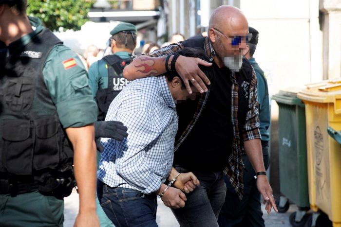 Prisión sin fianza para el autor del triple crimen machista de Valga