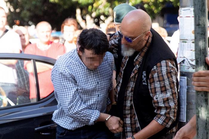 Prisión sin fianza para el autor del triple crimen machista de Valga