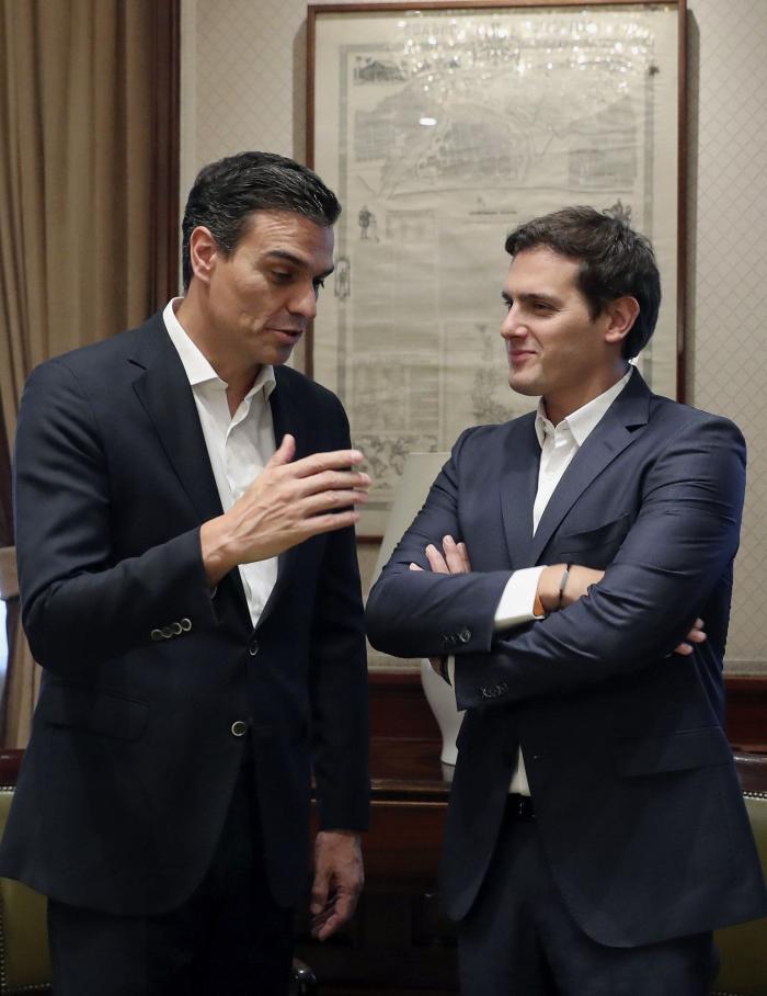 Sánchez y Rivera crearán un espacio de diálogo para la reforma constitucional