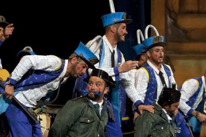 La final del Carnaval de Cádiz encumbra a Juan tras 11 horas de coplas