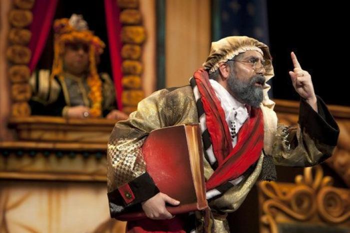 La final del Carnaval de Cádiz encumbra a Juan tras 11 horas de coplas