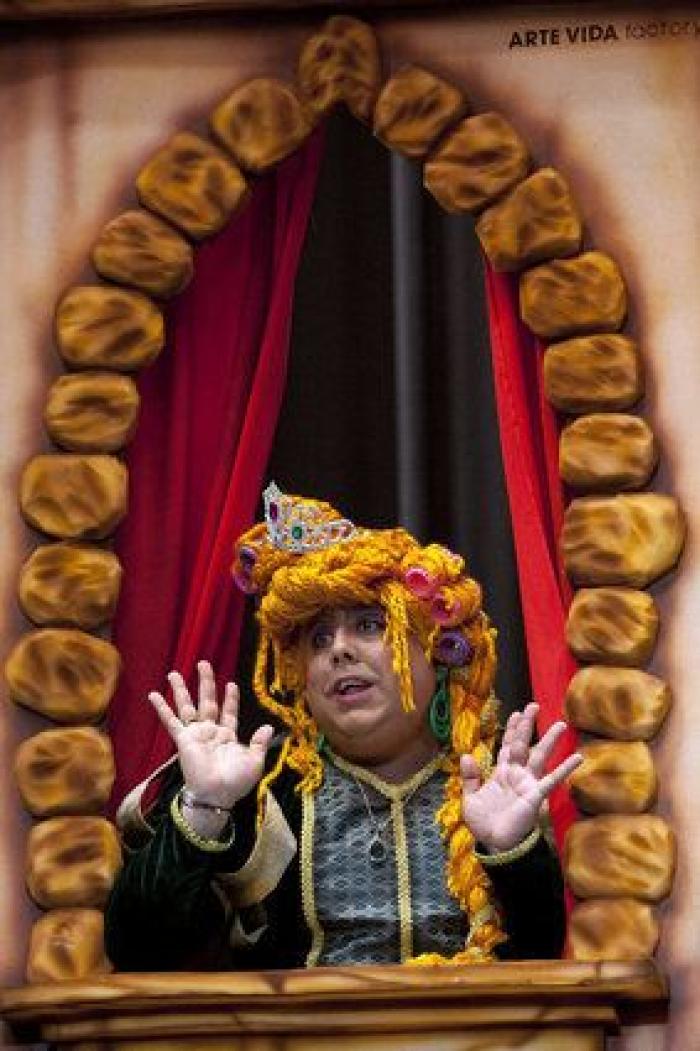 La final del Carnaval de Cádiz encumbra a Juan tras 11 horas de coplas