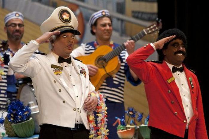 La final del Carnaval de Cádiz encumbra a Juan tras 11 horas de coplas