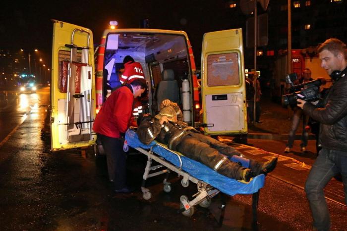 El primer ministro de Letonia dimite por la tragedia del centro comercial de Riga