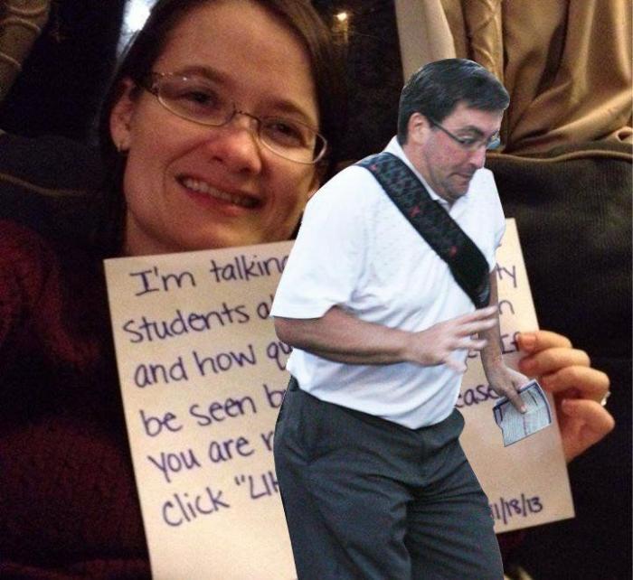 La lección sobre internet de esta profesora a sus alumnos (FOTOS)