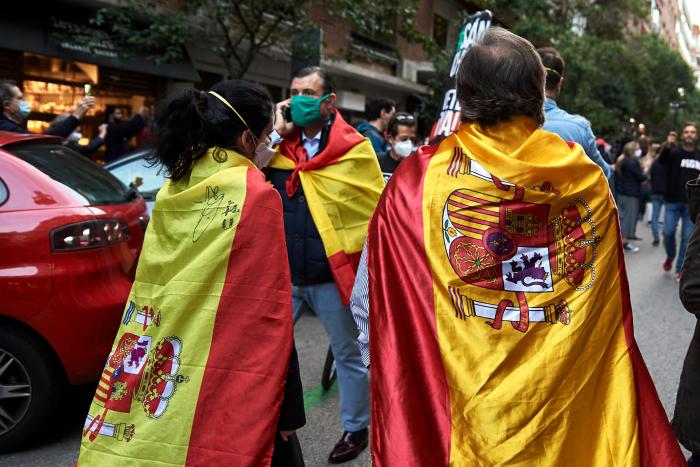La pregunta de Antón Losada sobre "las manis de los Cayetanos" que no para de compartirse en Twitter