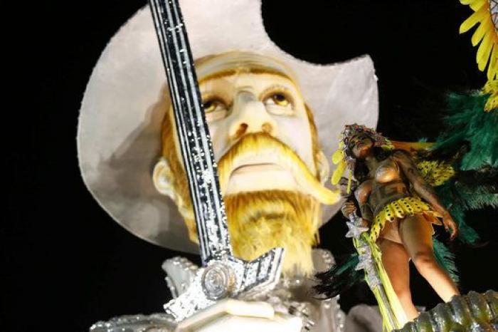 El invitado que no te esperas en el carnaval de Río de Janeiro