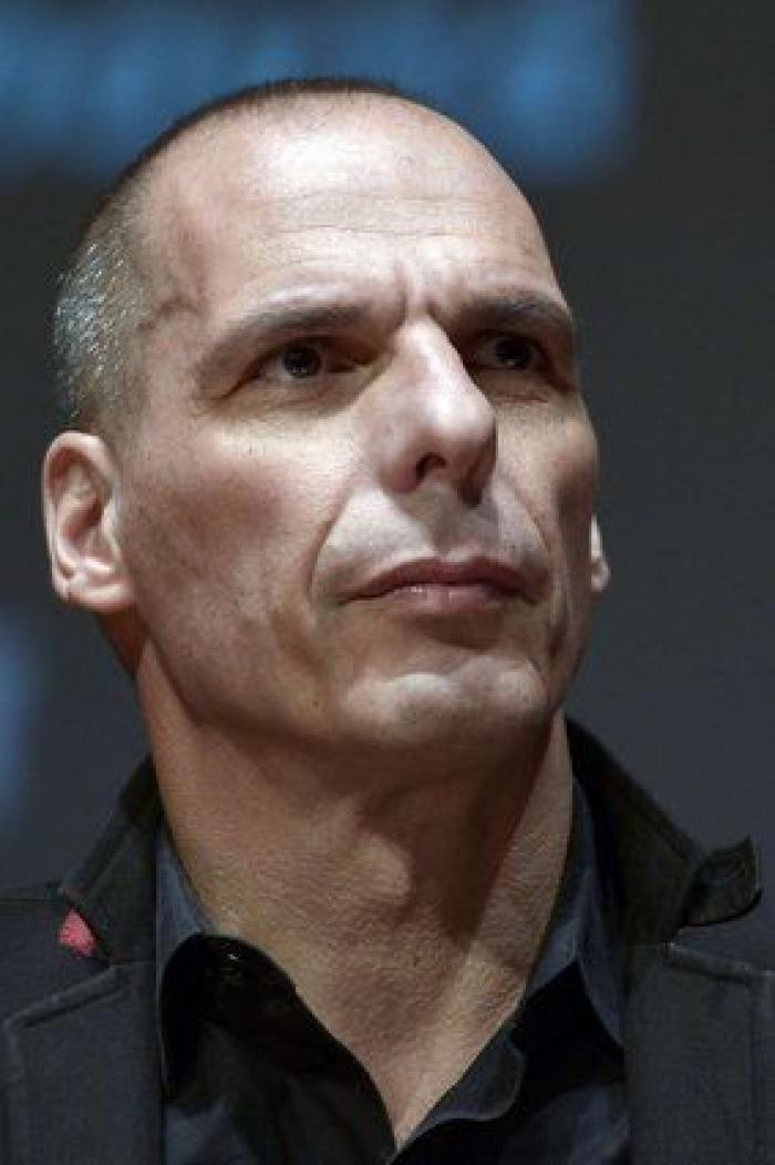 La Bolsa de Atenas reabre con una caída del 23% tras más de un mes cerrada