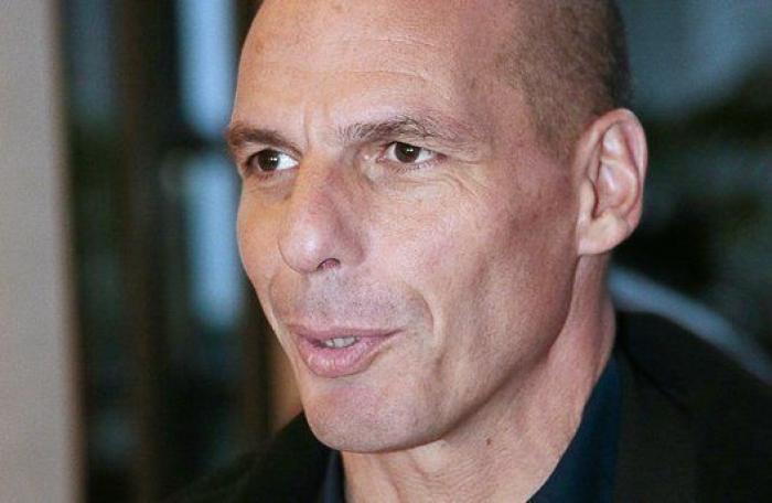 La Bolsa de Atenas reabre con una caída del 23% tras más de un mes cerrada