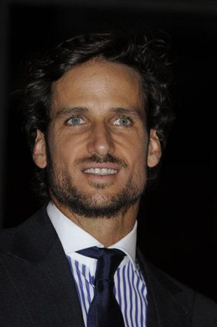 Lucía Pariente provoca un silencio incómodo en 'Sábado Deluxe' con esta broma sobre Juan Carlos I