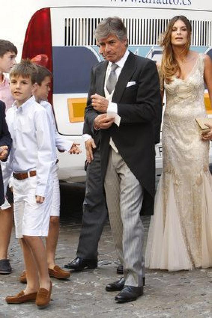 Lucía Pariente provoca un silencio incómodo en 'Sábado Deluxe' con esta broma sobre Juan Carlos I