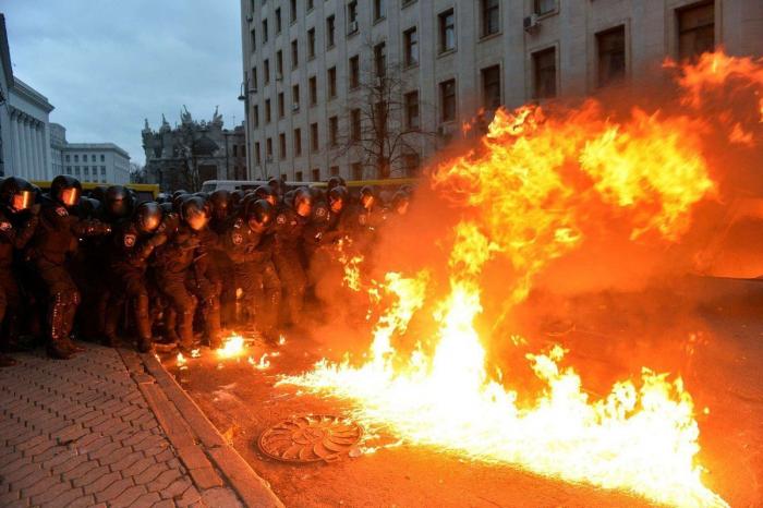 Los ucranianos desafían a su presidente y reclaman un acercamiento a Europa