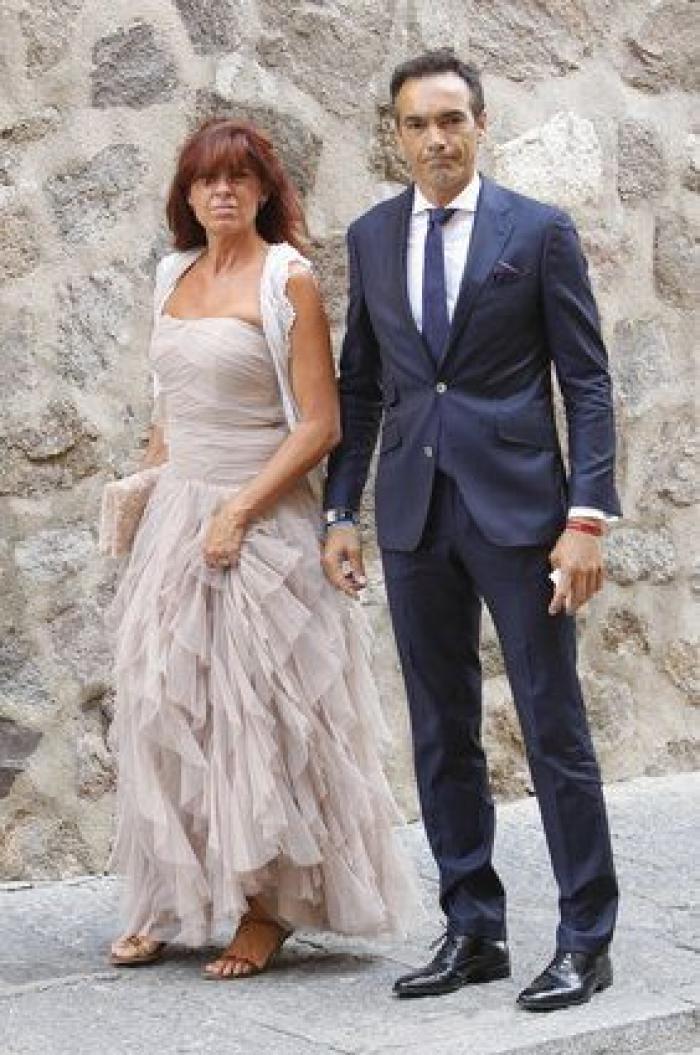 Lucía Pariente provoca un silencio incómodo en 'Sábado Deluxe' con esta broma sobre Juan Carlos I