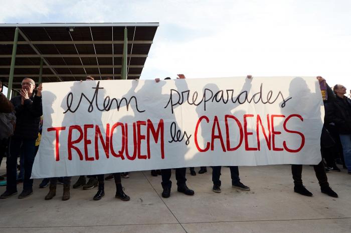 Hallan información sobre un cuartel, edificios estatales e infraestructuras críticas en la operación contra los CDR