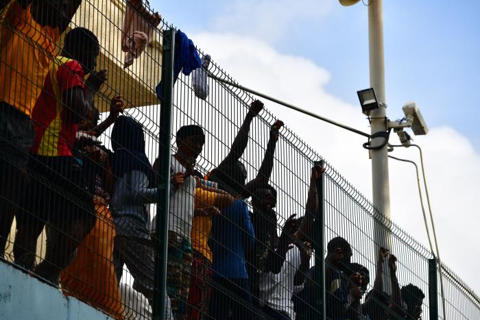 La Fiscalía alerta de nuevas organizaciones criminales en el norte de España que trasladan migrantes a Reino Unido