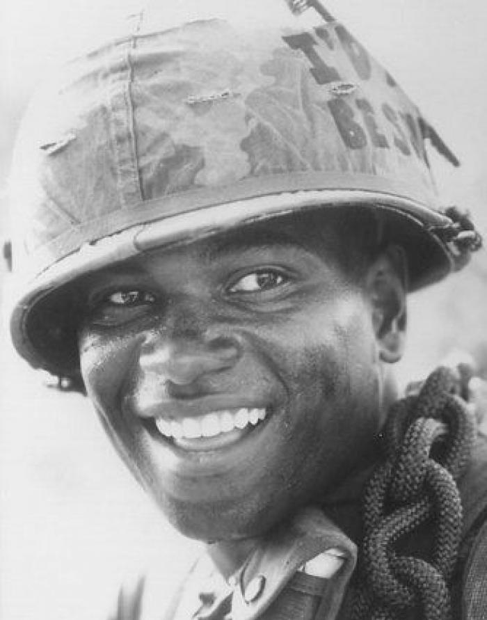 El videoclip que protagoniza Tom Hanks y que triunfa en YouTube (VÍDEO)