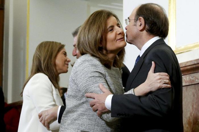 Rajoy descarta una reforma constitucional porque la del 78 está "en pleno vigor"