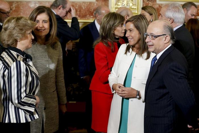 Rajoy descarta una reforma constitucional porque la del 78 está "en pleno vigor"