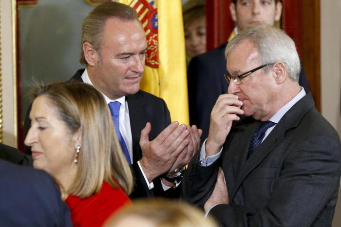 Rajoy descarta una reforma constitucional porque la del 78 está "en pleno vigor"